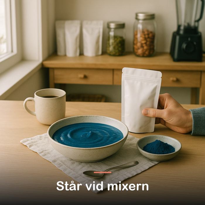 Blå spirulinapulver (30 g): står vid mixern