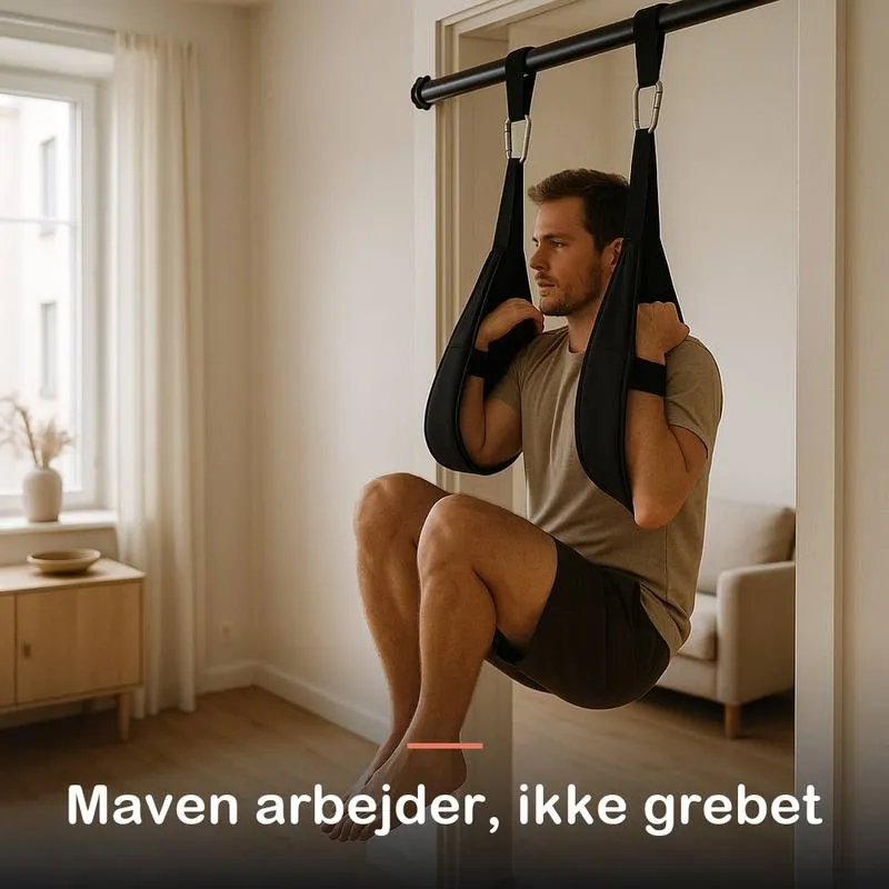 Mand h&aelig;nger i to mavestropper under en stang med kn&aelig;ene trukket op